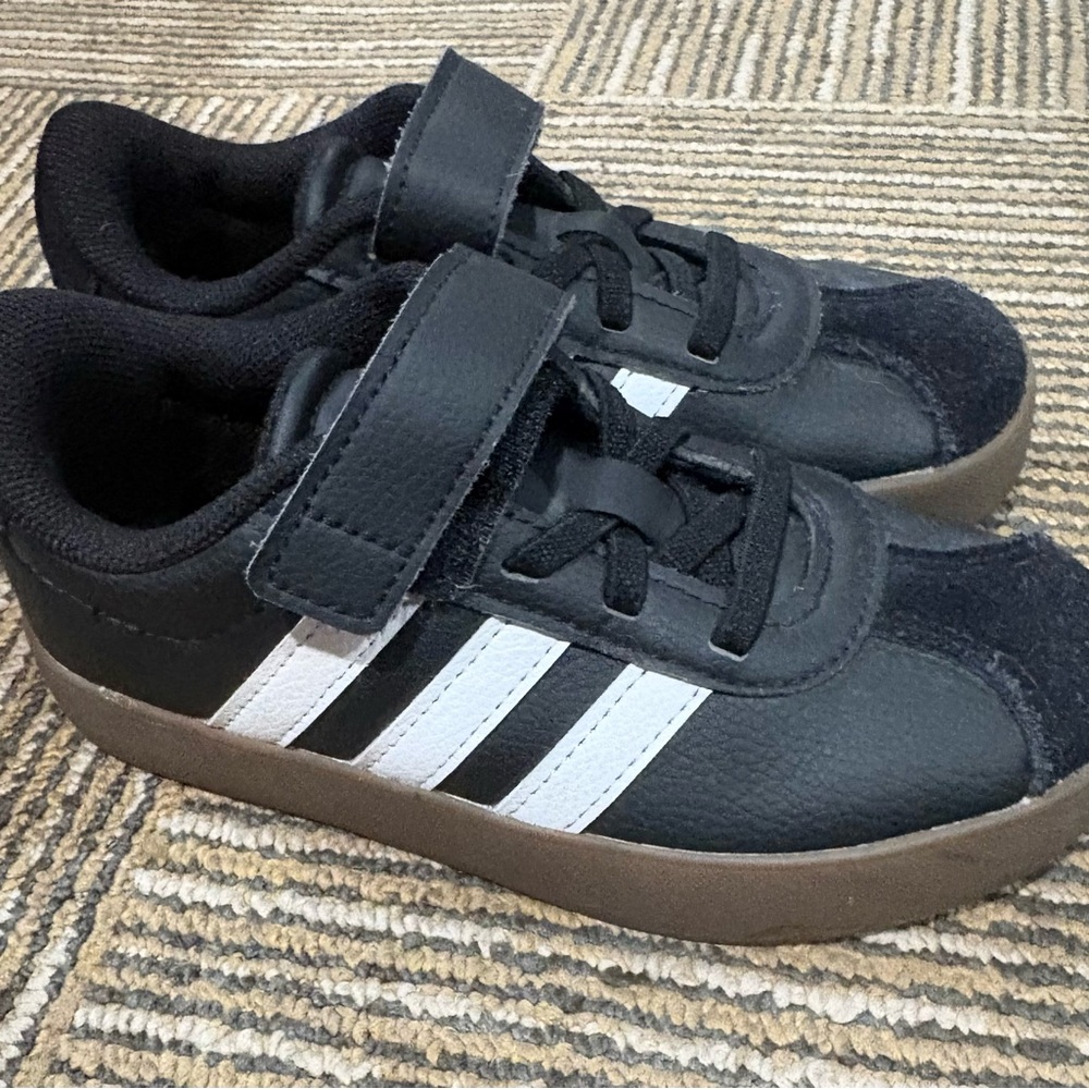 adidas Kid's VL Court 3.0 Sneaker  US 10.5 Black/Gum (1Y3010) A:ID9154
